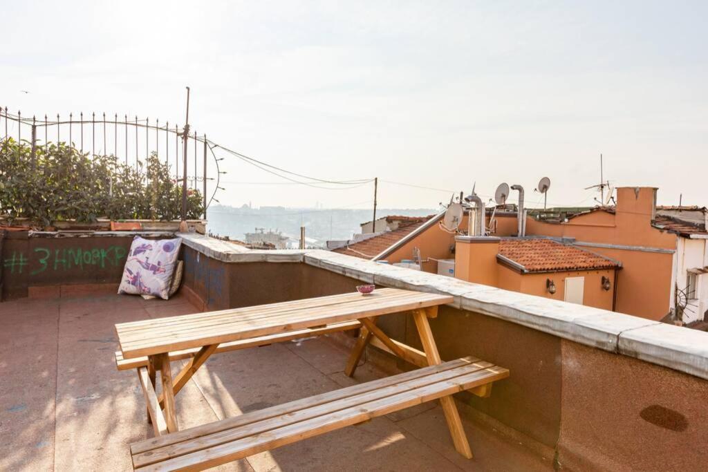 Sincere Istanbul Experience In Galata Area. Lägenhet Exteriör bild