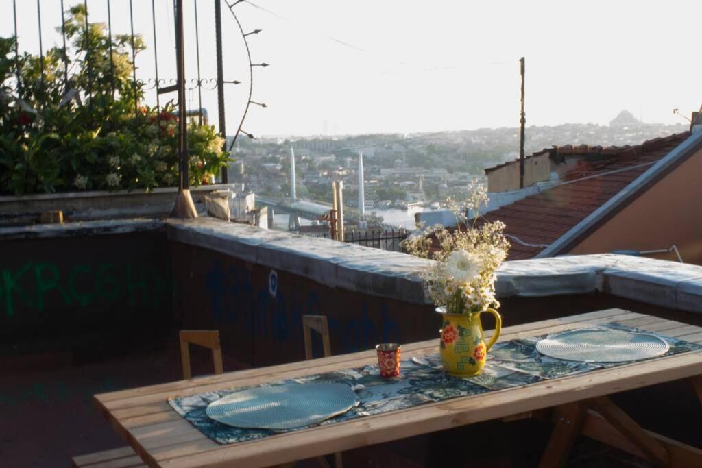 Sincere Istanbul Experience In Galata Area. Lägenhet Exteriör bild